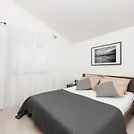 Matea 2 Ferienhaus *