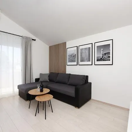 Matea 2 Nyaraló Zára